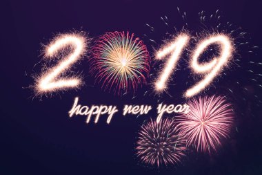 Mutlu yeni yıl 2019 ışıltı havai fişek arka plan ile yazılmış