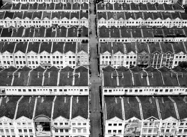 Visão Aérea Das Fileiras Coloridas Brancas Casas Terraços Coloniais Holandesas — Fotografia de Stock