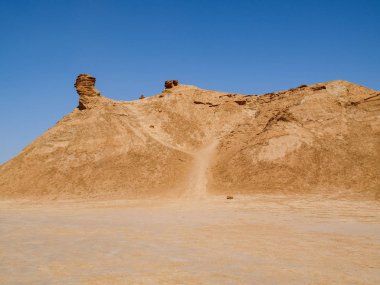 Tunus çölündeki dağ, deveyi andıran bir