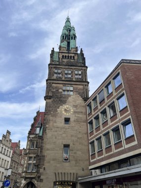 Munster, Kuzey Ren Vestfalya 'daki belediye binasının güney cephesi.