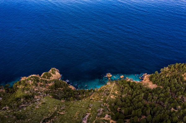 Mallorca adanın kuzey kıyısında hava fotoğrafçılığı