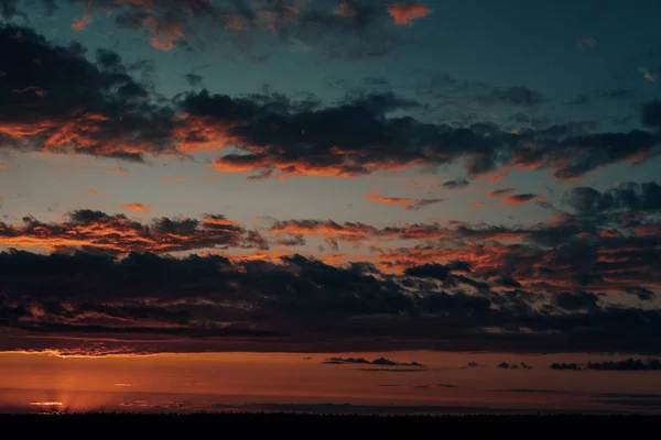 夕暮しの背景の夕べ空 — ストック写真