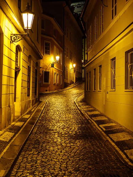 Old Cobblestoned Night Street Prague Historic Old Town — Stock Photo, Image