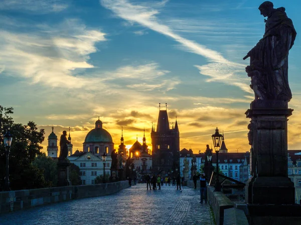 Осеннее Утро Карловом Мосту Старом Городе Праги — стоковое фото
