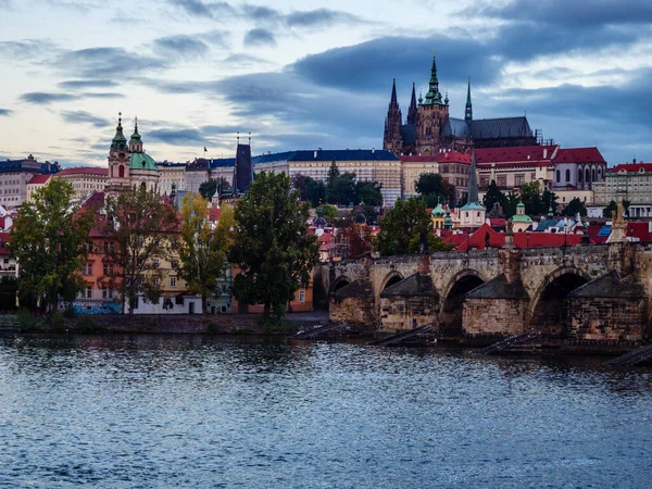 View Prague Castle Charles Bridge Morning Light Autumn Morning — Stock Photo, Image