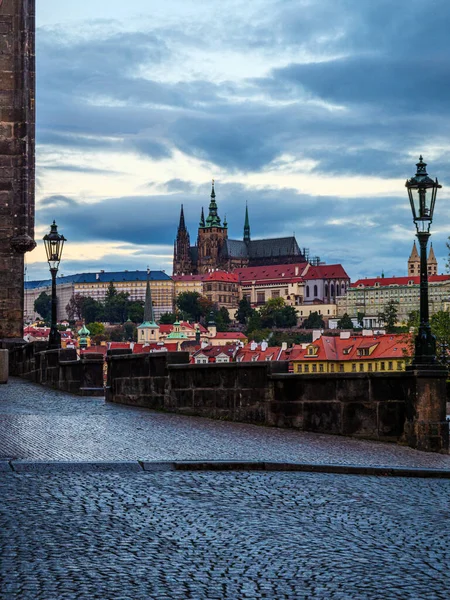 Utsikt Över Prags Slott Från Karlsbron — Stockfoto