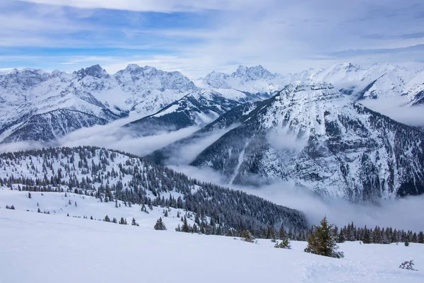 Vinterpanorama Landskap Karwendel Bergen Vid Schafreiter Med Dimma Snö Och — Stockfoto