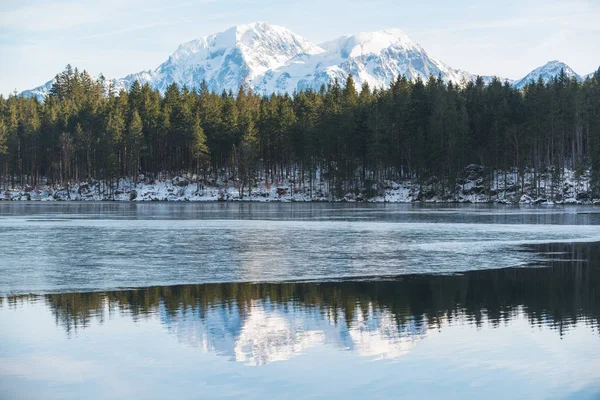 Lago Hintersee. Baviera. Paesi Bassi — Foto Stock