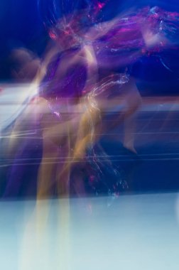 Dansta soyut hareket. Çocuk topluluğu. Moskova. Rusya