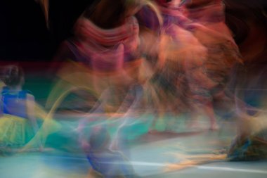 Dansta soyut hareket. Çocuk topluluğu. Moskova. Russi