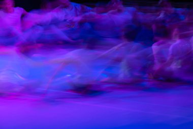 Dansta soyut hareket. Çocuk topluluğu. Moskova. Russi