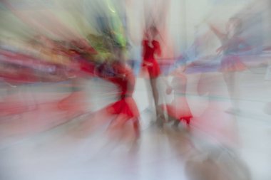 Dansta soyut hareket. Çocuk topluluğu. Moskova. Rusya