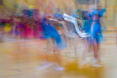 Dansta soyut hareket. Çocuk topluluğu. Moskova. Rusya