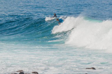 La Santa bodyboarding ve sörf için iyi bir yerdir. Lanzarote. Kanarya Adaları. İspanya