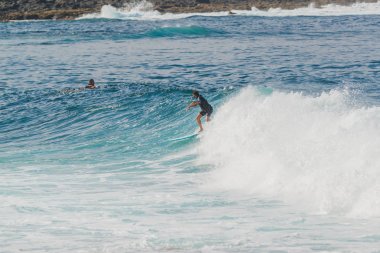 La Santa bodyboarding ve sörf için iyi bir yerdir. Lanzarote. Kanarya Adaları. İspanya
