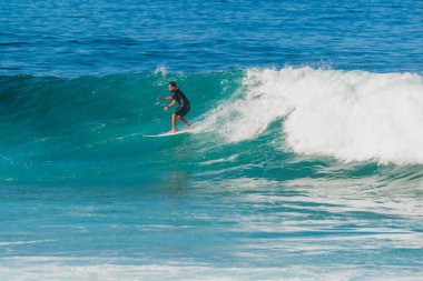 La Santa bodyboarding ve sörf için iyi bir yerdir. Lanzarote. Kanarya Adaları. İspanya