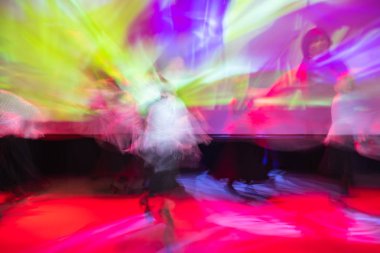 Dans güzel hareketleri, uzun pozlama vurdu. Moskova. Rusya