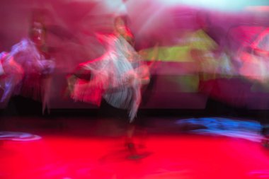 Dans güzel hareketleri, uzun pozlama vurdu. Moskova. Rusya