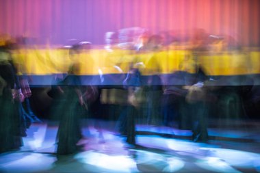 Dans güzel hareketleri, uzun pozlama vurdu. Moskova. Rusya