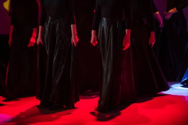 Dans güzel hareketleri, uzun pozlama vurdu. Moskova. Rusya