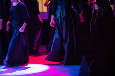 Dans güzel hareketleri, uzun pozlama vurdu. Moskova. Rusya