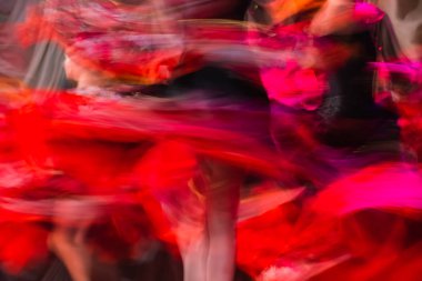 Dans güzel hareketleri, uzun pozlama vurdu. Moskova. Rusya