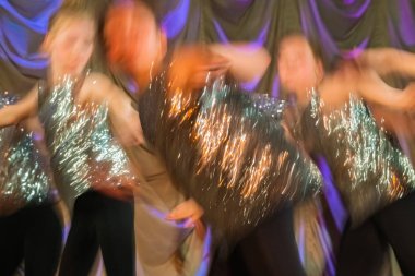 Dans güzel hareketleri, uzun pozlama vurdu. Moskova. Rusya