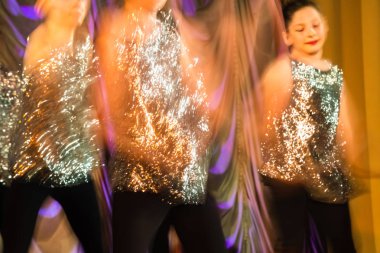 Dans güzel hareketleri, uzun pozlama vurdu. Moskova. Rusya