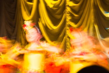 Dans güzel hareketleri, uzun pozlama vurdu. Moskova. Rusya