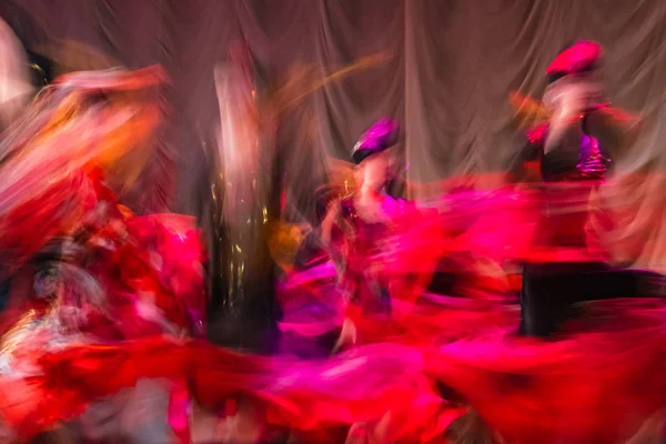 댄스의 아름다운 움직임 노출에 모스크바 러시아 — 스톡 사진