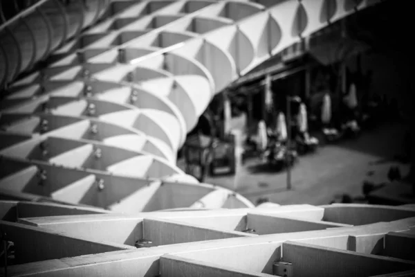 Zwart-wit abstracte architecturale samenstelling. Sevilla. En — Stockfoto