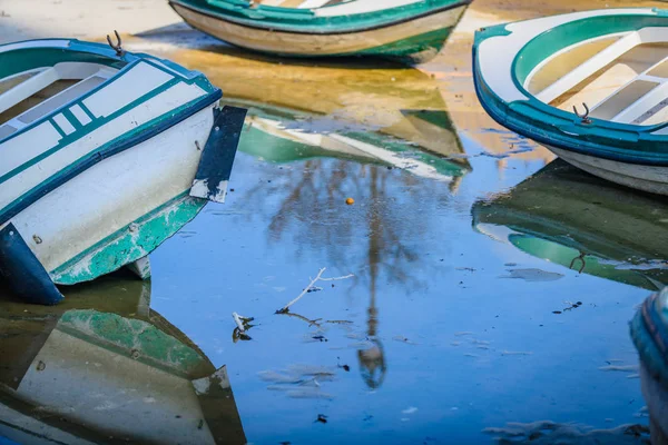 Barche nel canale asciutto sulla Plaza of Spain.Seville. Andalusi — Foto Stock