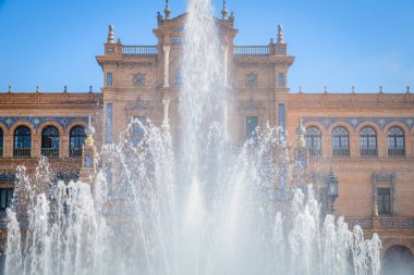 Spain.Seville Meydanı'nda ilginç skeçler. Endülüs. S
