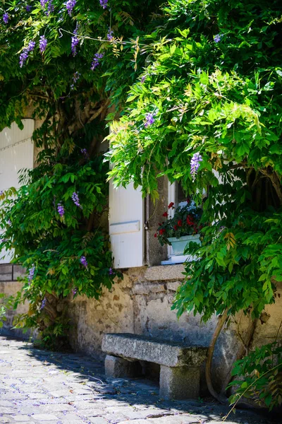 Street sketches of the picturesque Breton town of Dinan. Brittan — Stock Photo, Image