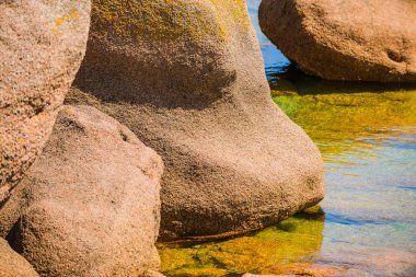 Tregastel ada Renote inanılmaz manzara. Brittany