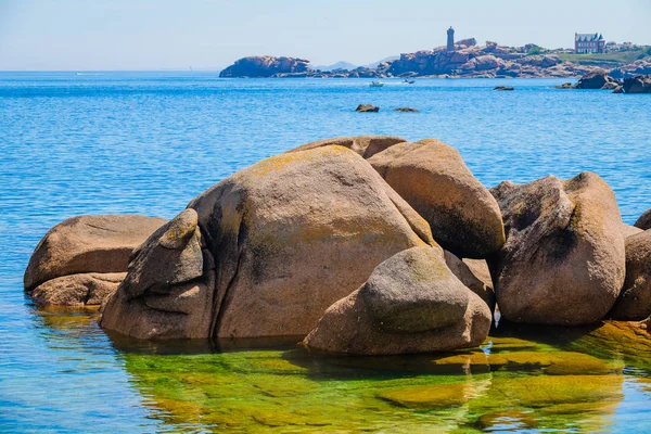 Incredible landscape on the island Renote in Tregastel. Brittany — Stock Photo, Image