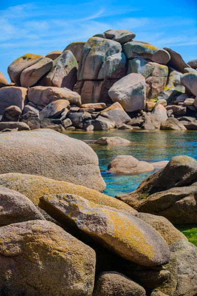 Невероятный пейзаж на острове Реноте в Трехеле. Бриттани — стоковое фото