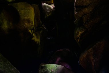 İnanılmaz La Grotte du Diable. Huelgoat mı? Brittany, ne kadar. Fransa