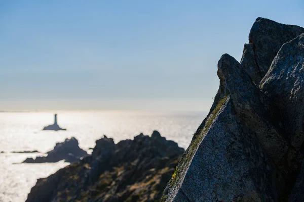 Lighthouse on Cape Sizun, Pointe du Raz. Finister. Brittany. Fra — Stock Photo, Image