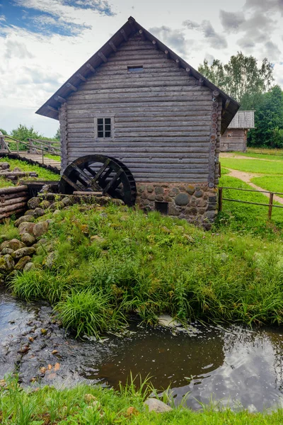 Erstaunliche Landschaft Einem Wunderschönen Park lizenzfreie Stockbilder