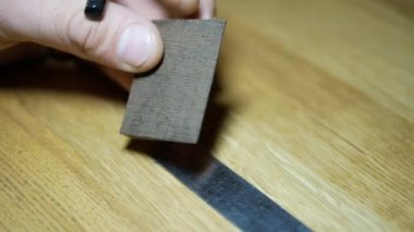 İşlenecek parçanın wenge üzerinden marangoz değerlendirmeleri