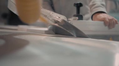 mobilya üreticisi İşlenecek parçanın Tarih biçimi kesme testereleri