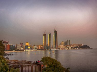Günbatımı kış Haeundae Beach, Busan, Güney Kore, Asya