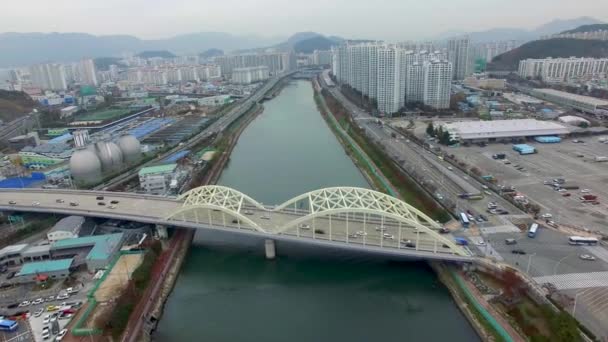 Движение Реке Суён Пусан Южная Корея Азия — стоковое видео