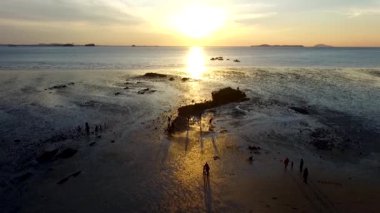 Günbatımı çamur düz Janghang Songlim dağ orman Resort, Seocheon, Chungcheongnamdo, Güney Kore, Asya