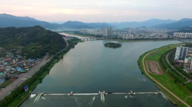 Miryang nehir,: Gyeongnam, South Korea, Asya havadan görünümü
