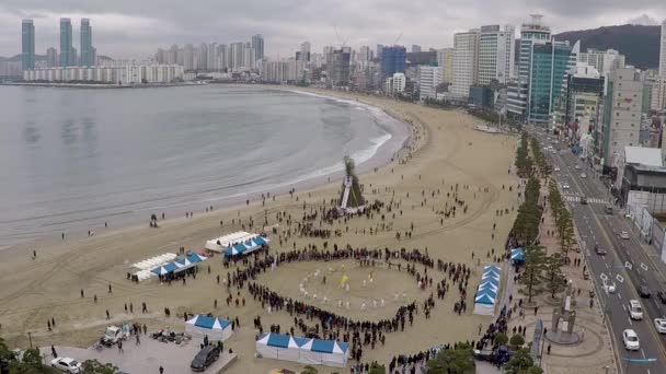 Jeongwoldaeboruem Lunar New Year Eve Event Gwangalli Beach Busan South — стоковое видео