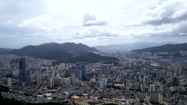 Timelapse Chmur Budynki Góry Busan Korea Południowa Azja — Wideo stockowe