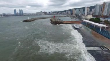 Typoon Coming Minrak Port, Gwangalli, Busan, Güney Kore Asya