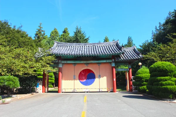 Porte traditionnelle coréenne, Busan, Corée du Sud, Asie — Photo